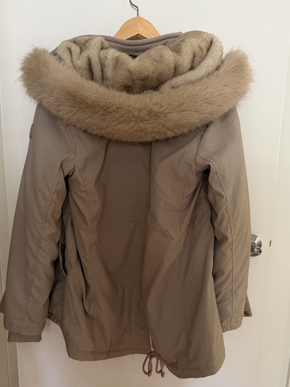 Hollister Taupe Faux-Fur Lined Parka Jacket with Hood - Picture 5 of 5